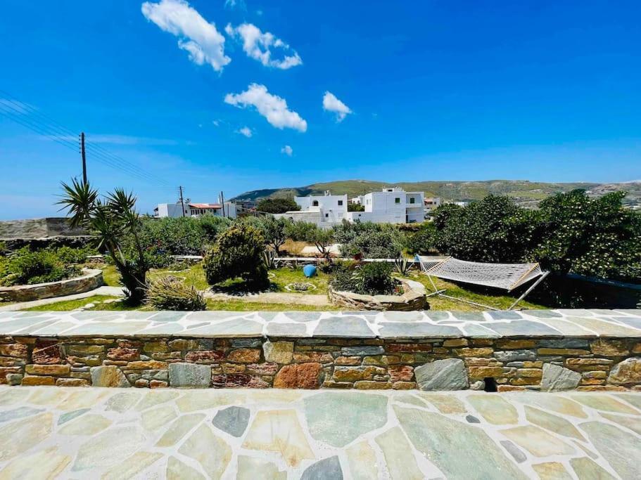 Cozy, Newly Renovated Apartment In Gavrio. Bagian luar foto