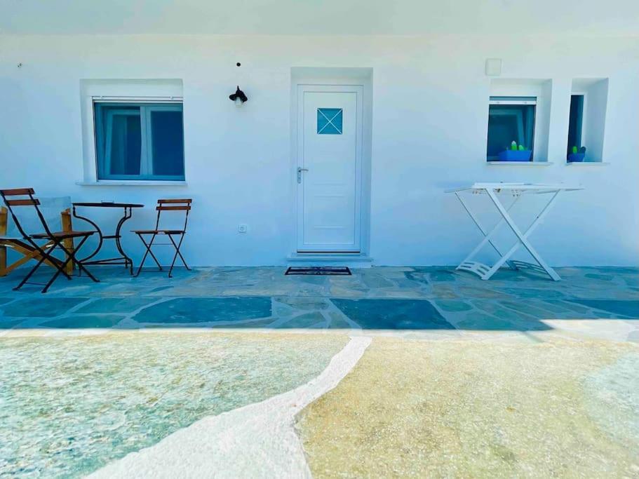 Cozy, Newly Renovated Apartment In Gavrio. Bagian luar foto