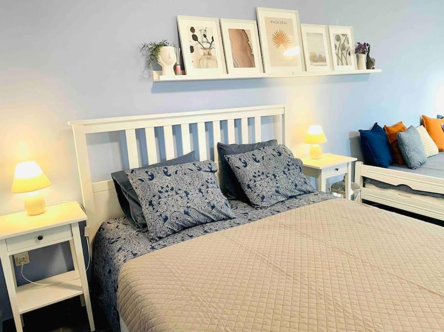 Cozy, Newly Renovated Apartment In Gavrio. Bagian luar foto
