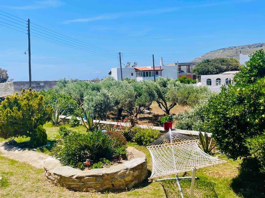 Cozy, Newly Renovated Apartment In Gavrio. Bagian luar foto
