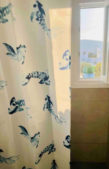 Cozy, Newly Renovated Apartment In Gavrio. Bagian luar foto